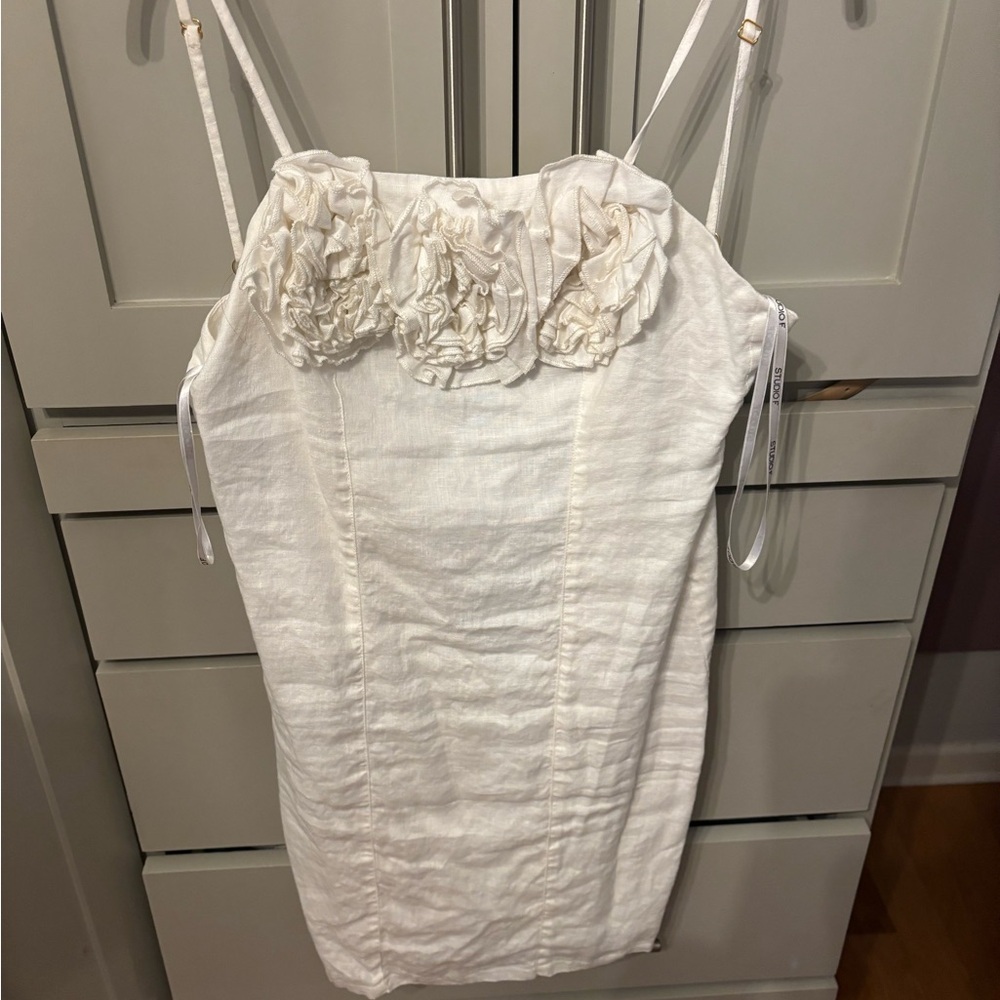 Elegant White Mini Dress